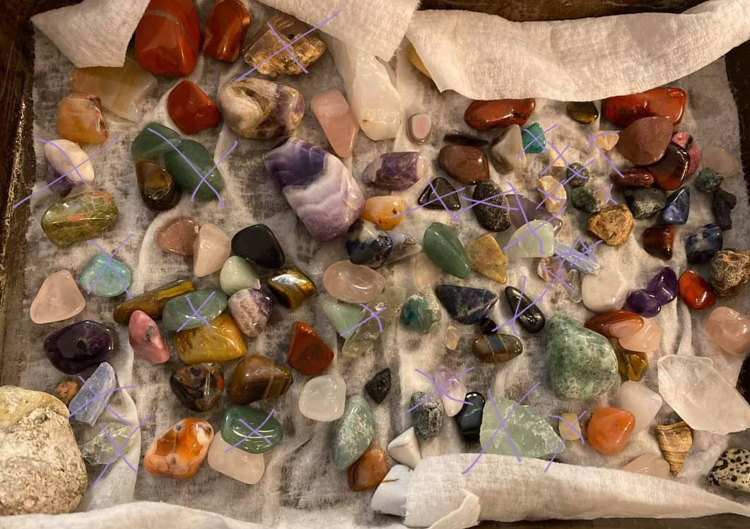 Tumbled stones for an aquarium